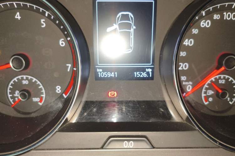 Used Volkswagen Golf 2016 230TSI Automatic Comfort Version
