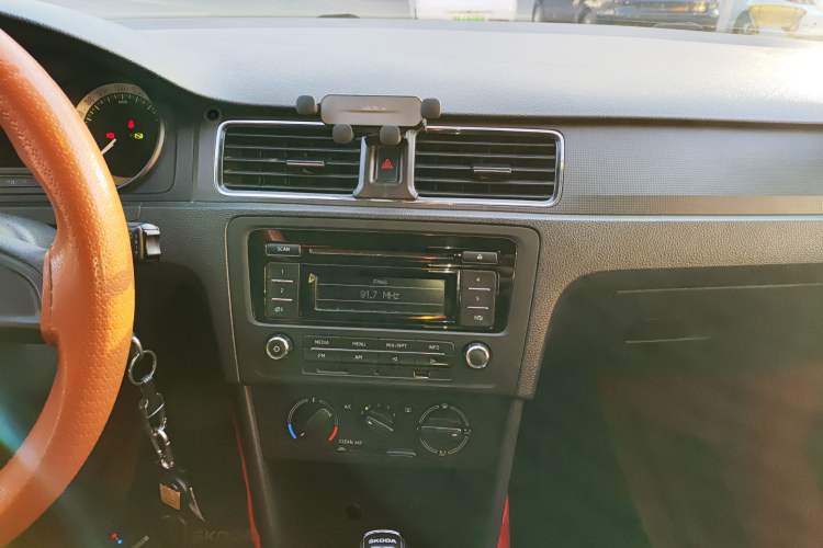 Used Skoda Rapid Spaceback 2019 1.5L Automatic Standard Edition