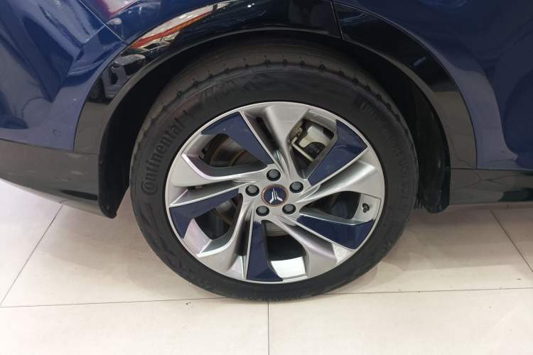 Used VOYAH FREE 2021 Four-Wheel Drive Standard Range-Extended Exclusive Luxury Package
