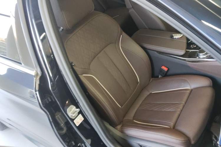 Used BMW 5 Series New Energy 2021 535Le Pioneer Edition M Sport Package
