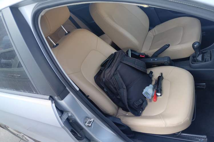 Used Volkswagen Jetta 2015 Value Edition 1.6L Manual Fashionable Style
