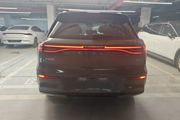 Used  E5 2024 530km Starship Edition