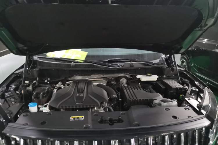 Used Hongqi HS7 PHEV 2024 2.0T PHEV Four-Wheel Drive Flagship Edition 6 Seats