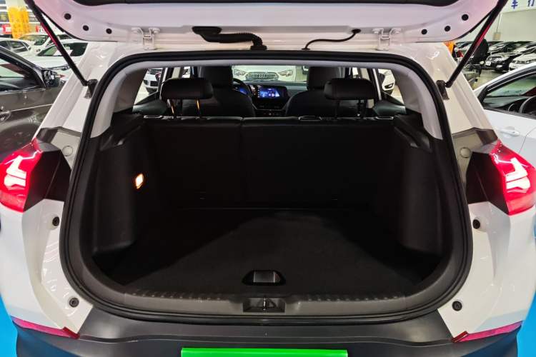 Used Chevrolet Trax 2022 Encore RS 1.5T CVT Cool
