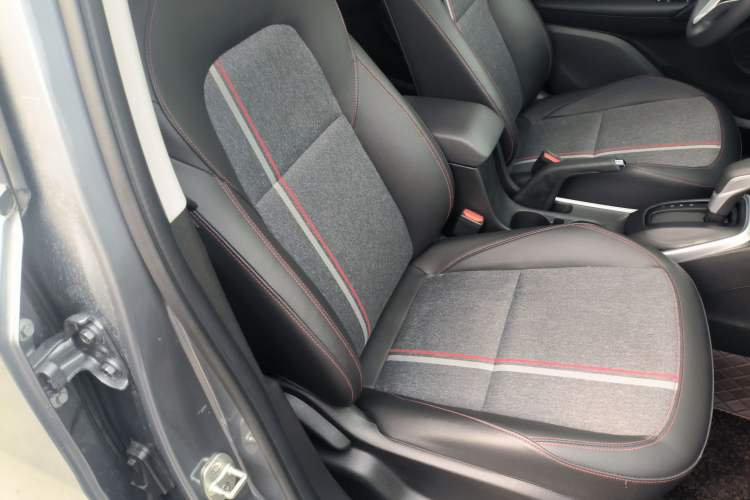 Used Chevrolet Trax 2019 Redline 335T CVT Top-Tier Model China VI Standard
