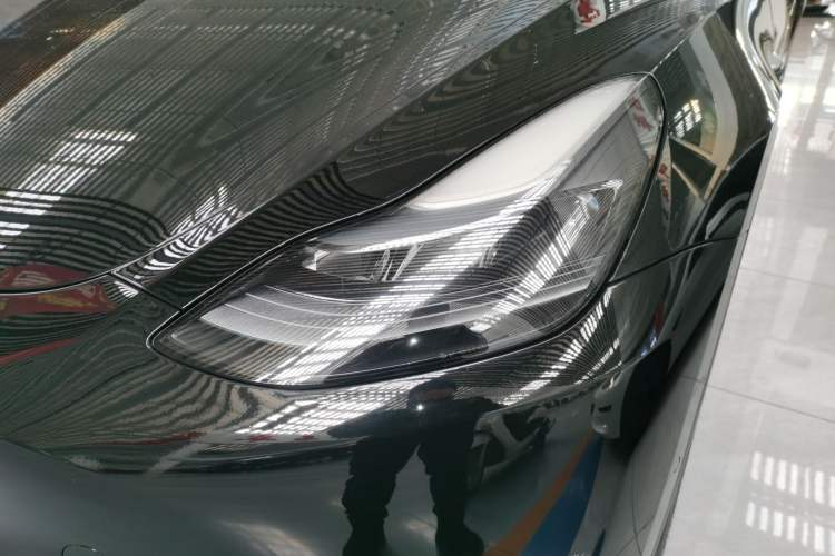 Used Tesla Model Y 2023 Rear-Wheel-Drive Version
