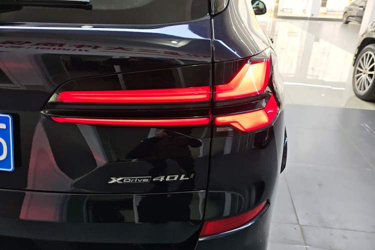 Used BMW X5 2023 xDrive 40Li M Sport Night Edition Package
