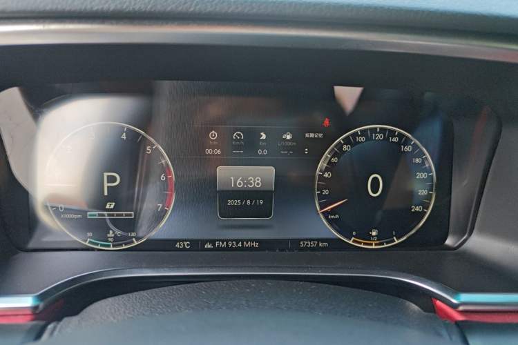 Used Beijing Auto BJ40 2018 PLUS 2.3T Automatic Four-Wheel Drive Premium Edition China V