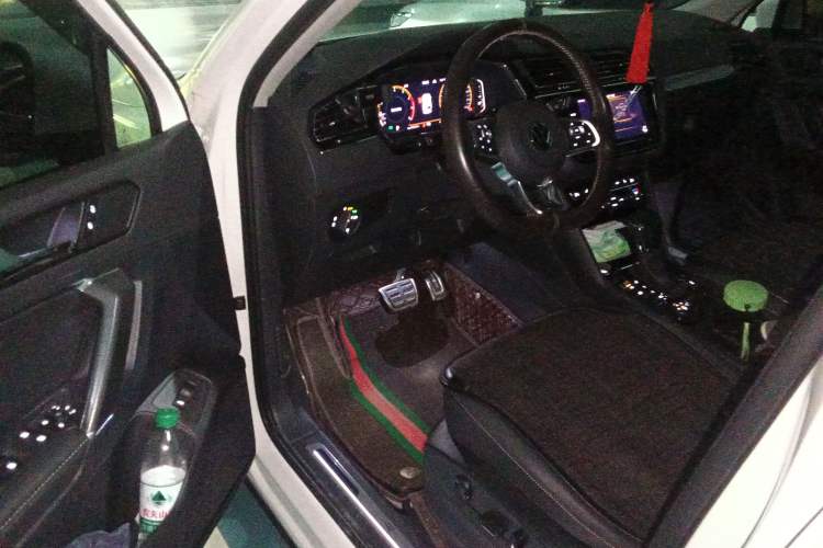 Used Volkswagen Tiguan L 2021 380TSI Automatic All-Wheel Drive R-Line Comfort Plus 7-Seater
