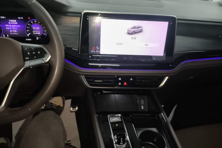 Used Volkswagen Viloran 2022 380TSI Prestige Edition
