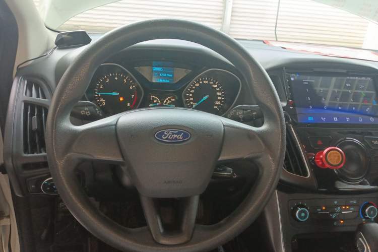 Used Ford Focus 2015 Hatchback 1.6L Automatic Comfort Model
