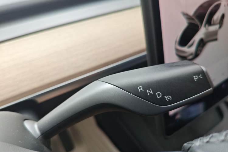 Used Tesla Model Y 2021 Standard Range Rear-Wheel Drive Version
