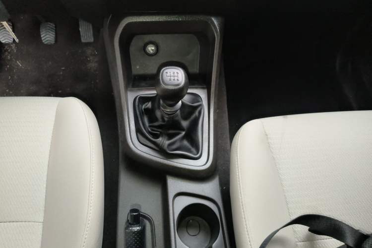 Used Wuling Hongguang V 2022 1.5L Jingqu Edition Electric-Assist LAR