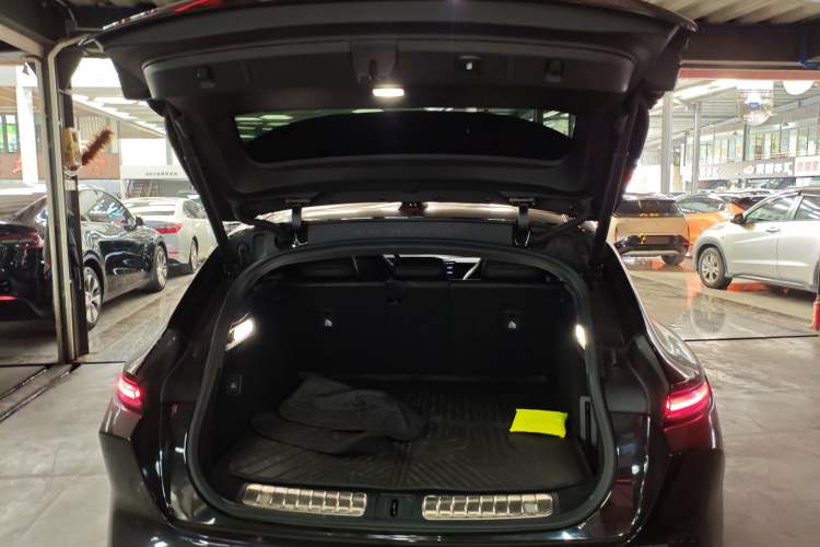 Used Nio ET5T 2024 75kWh Touring
