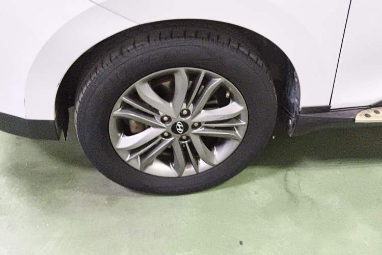 Used Hyundai ix35 2015 2.0L Automatic 2WD Smart Version China V Standard