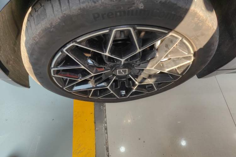 Used Zeekr 001 2024 ME Edition 100 kWh All-Wheel Drive
