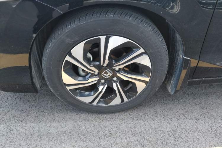 Used Honda Crider 2016 1.8L CVT Luxury Edition
