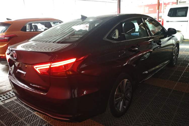 Used Changan Raeton CC 2018 1.5T Automatic Zhiya Model China V Standard
