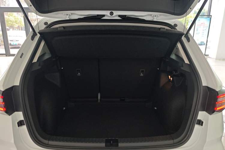 Used Volkswagen Tharu 2024 300TSI Two-Wheel-Drive Full Moon Edition