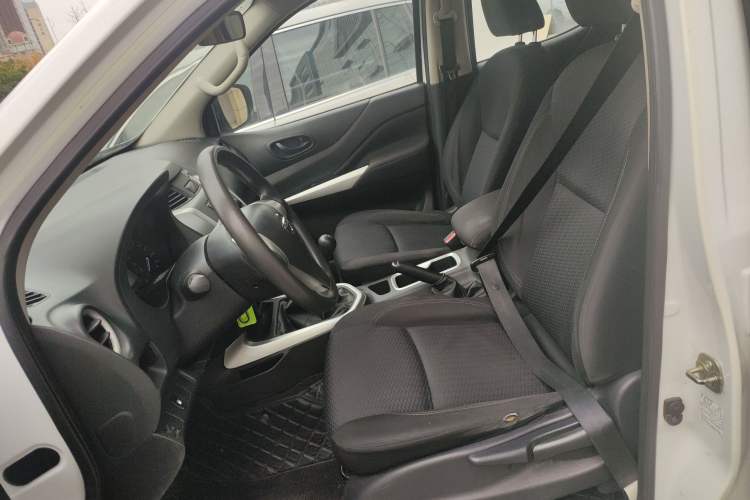 Used Nissan Navara 2017 2.5L Manual Two-Wheel Drive Standard Edition QR25