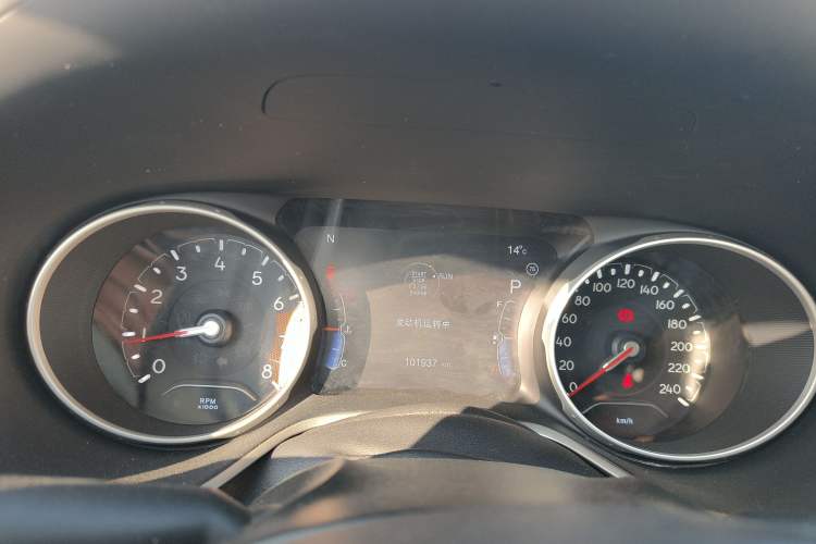 Used  Compass 2017 200T Automatic Family Edition
