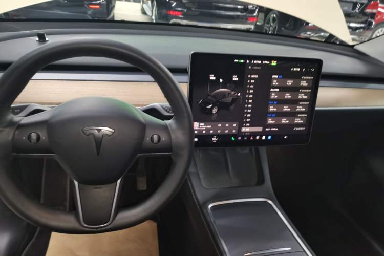 Used Tesla Model Y 2022 Rear-Wheel-Drive Version
