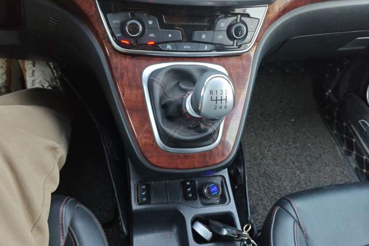 Used Haval H6 2017 Red-Label Sport Edition 1.5T Manual Two-Wheel Drive Elite Model
