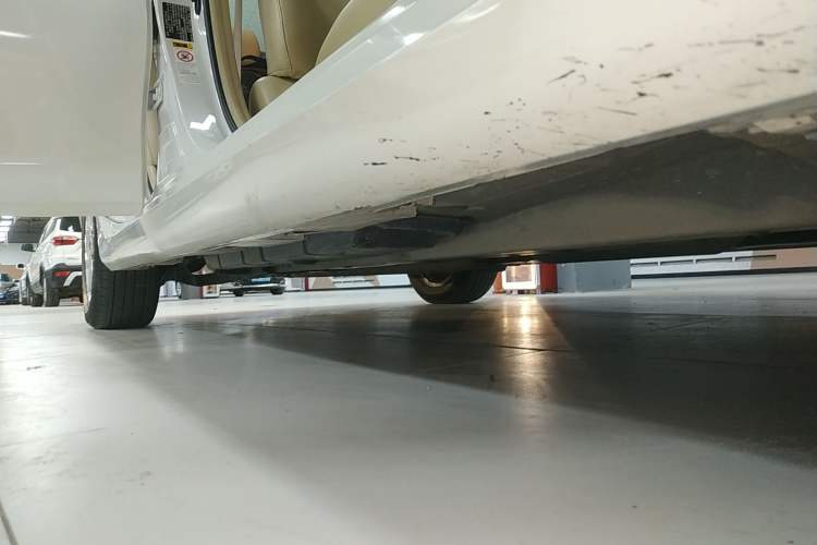 Used Toyota Camry 2015 Dual-Engine 2.5 HG Luxury Navigation Edition
