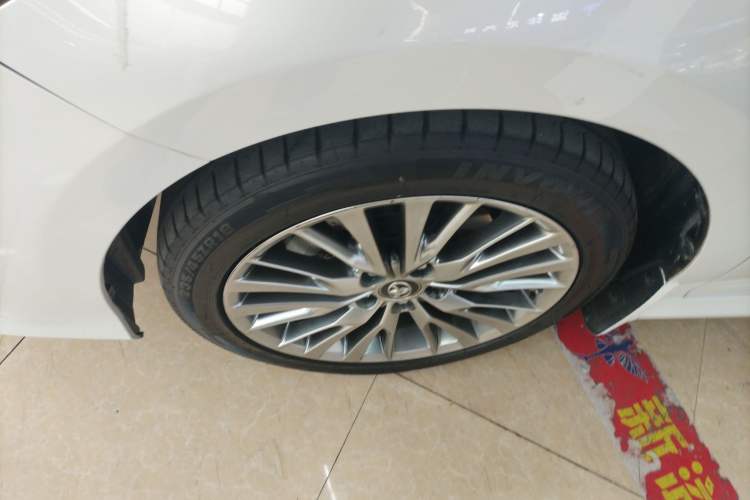 Used Toyota Camry 2019 Dual-Engine 2.5 HG Luxury Edition China VI Standard