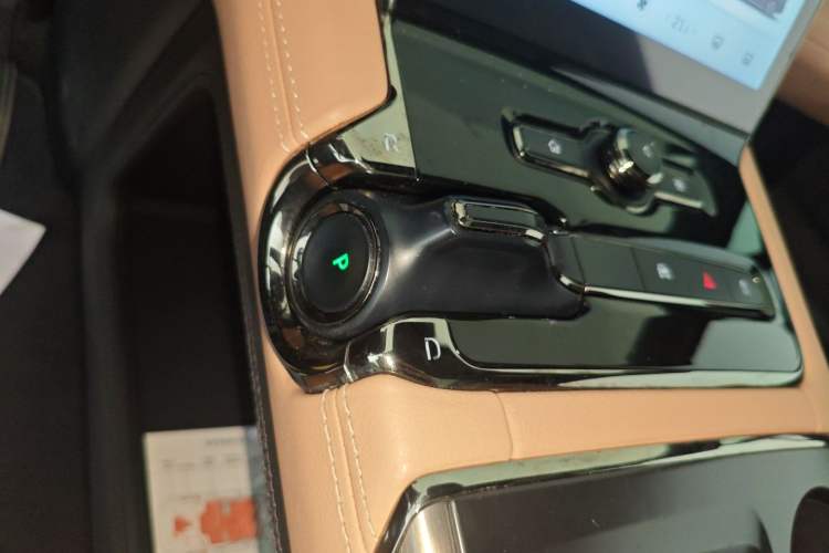 Used Nio ES8 2020 415 km Range 6-Seater Version
