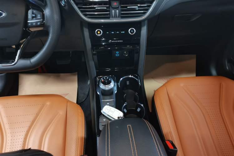 Used Ford Escape 2020 EcoBoost 245 Two-Wheel Drive Smart & Enjoyment Model
