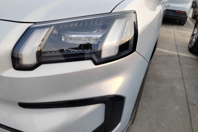 Used AION V 2024 Aion Tyrannosaurus 520 Smart Luxury Edition
