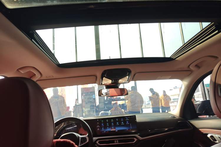 Used BMW i3 2022 eDrive 35 L
