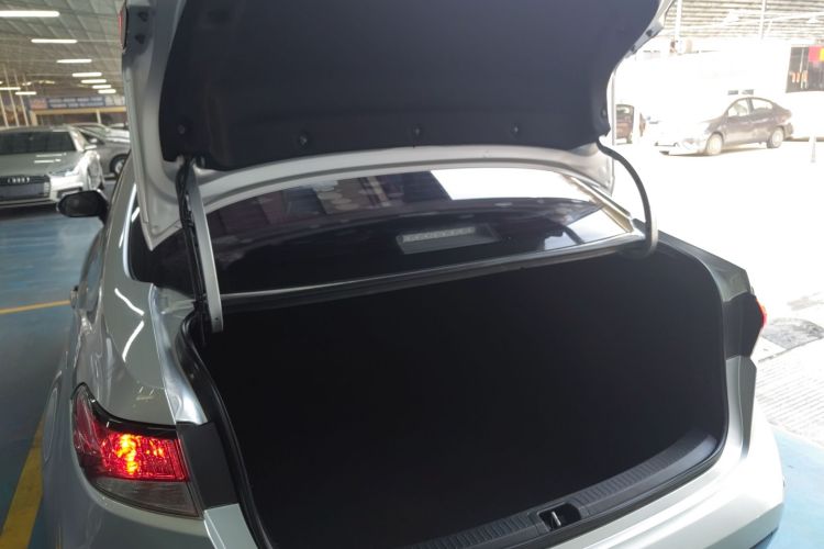 Used Toyota Levin 2021 185T CVT Luxury Edition
