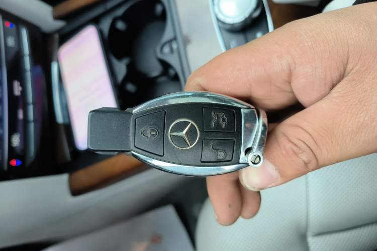 Used Mercedes-Benz E-Class 2014 E 300 L
