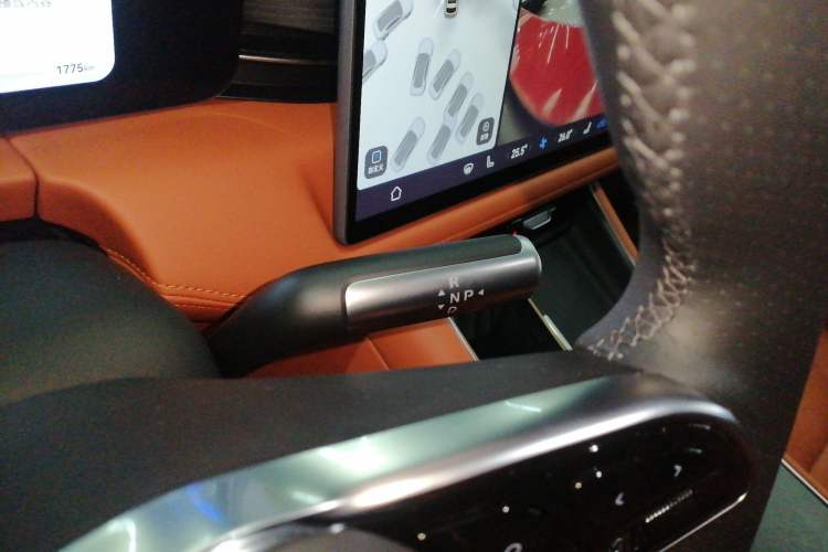 Used Hima AITO M5 2025 All-Electric Ultra Rear-Wheel-Drive Version
