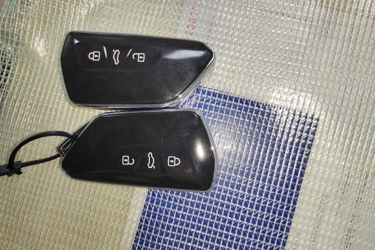 Used Volkswagen Golf 2024 280TSI DSG Pro 50th Anniversary Edition
