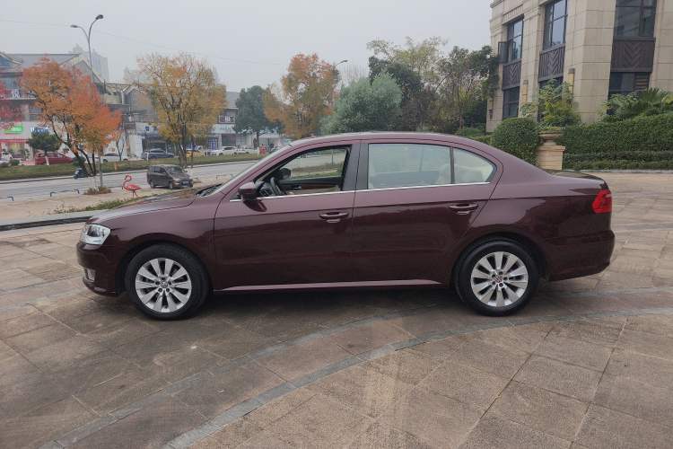 Used Volkswagen Lavida 2013 Revised Version 1.4 TSI DSG Comfort Edition
