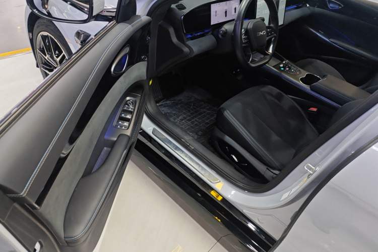 Used BYD Seal 2025 600 All-Wheel Drive Intelligent Driving Version