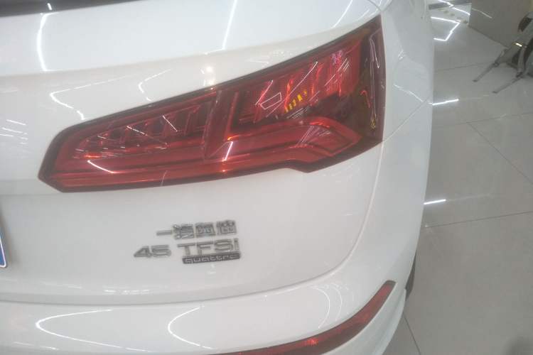 Used Audi Q5L 2018 45 TFSI Prestige Fashion Edition China V Emission Standard
