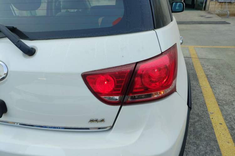 Used Great Wall M4 2014 1.5L manual Comfort trim level
