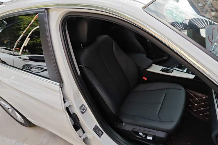 Used BMW 3 Series 2016 316Li Fashion Model