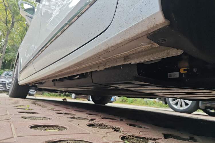 Used Buick GL8 New Energy 2024 Lu Zun Luxury Edition 6-Seater
