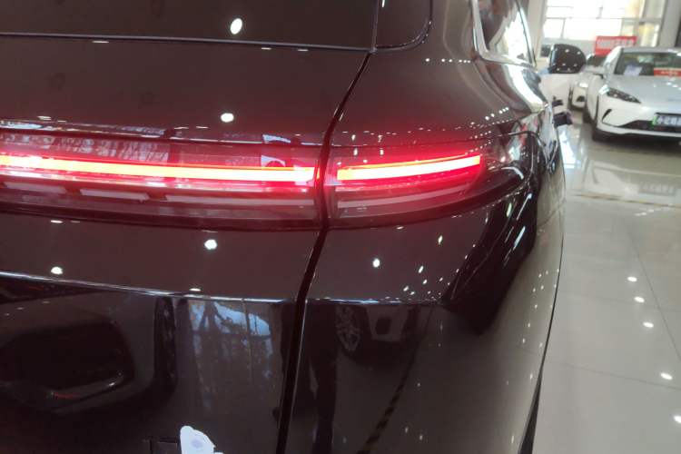 Used Li Auto L7 2023 Air model
