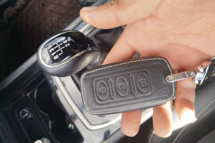 Used Dongfeng Fengon 580 2020 1.5T Manual Luxury Version
