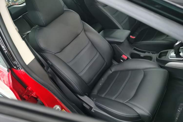 Used BYD Yuan New Energy 2018 EV360 Smart Connected Cool Model
