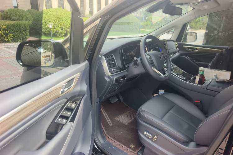 Used GAC Trumpchi M8 2023 Lingxiu Series 390T Prestige Edition