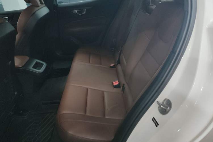 Used Volvo S60 2025 B4 Zhiyi Luxury Edition
