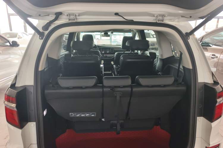 Used Honda Elysion 2019 2.0L Hybrid Luxury Edition
