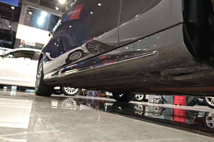 Used Mercedes-Benz E-Class 2019 Restyled E 300 L Sporty and Stylish Edition